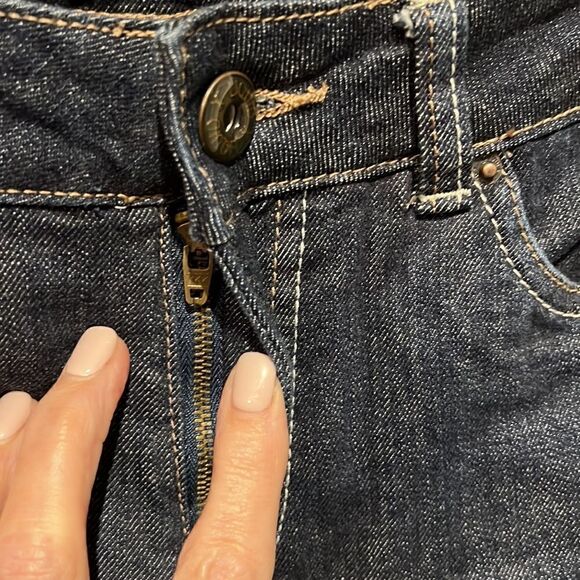 Liquid X Skinny Jeans Size‎ 2 ( fits larger, see measurements) - Picture 3 of 10